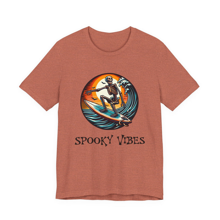 T-shirt Spooky Vibes – squelette surfeur vintage Halloween - MoodElle