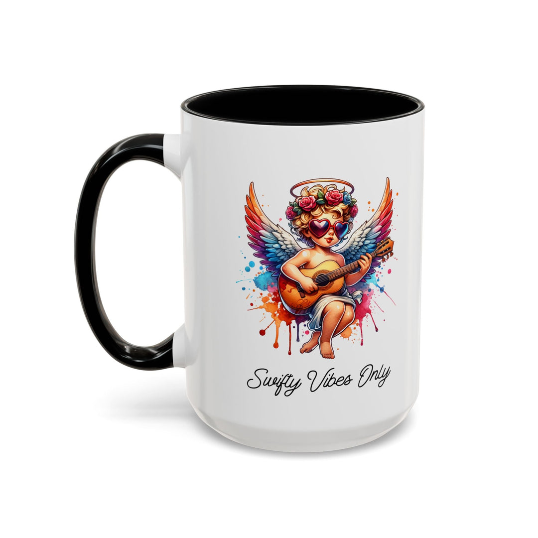 Mug Swifty Vibes Only – Tasse ange pop colorée, illustration guitare et lunettes cœur, idée cadeau originale et feel - good - MoodElle